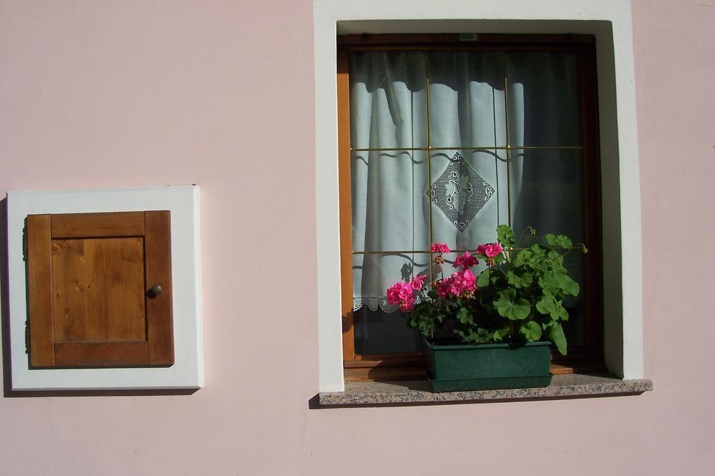 Fabbricato Indipendente Centro Apartment Lozzo Cadore Exterior photo