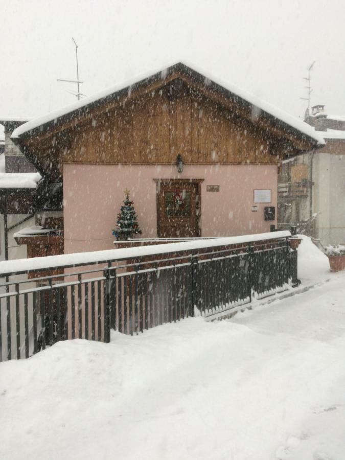 Fabbricato Indipendente Centro Apartment Lozzo Cadore Exterior photo